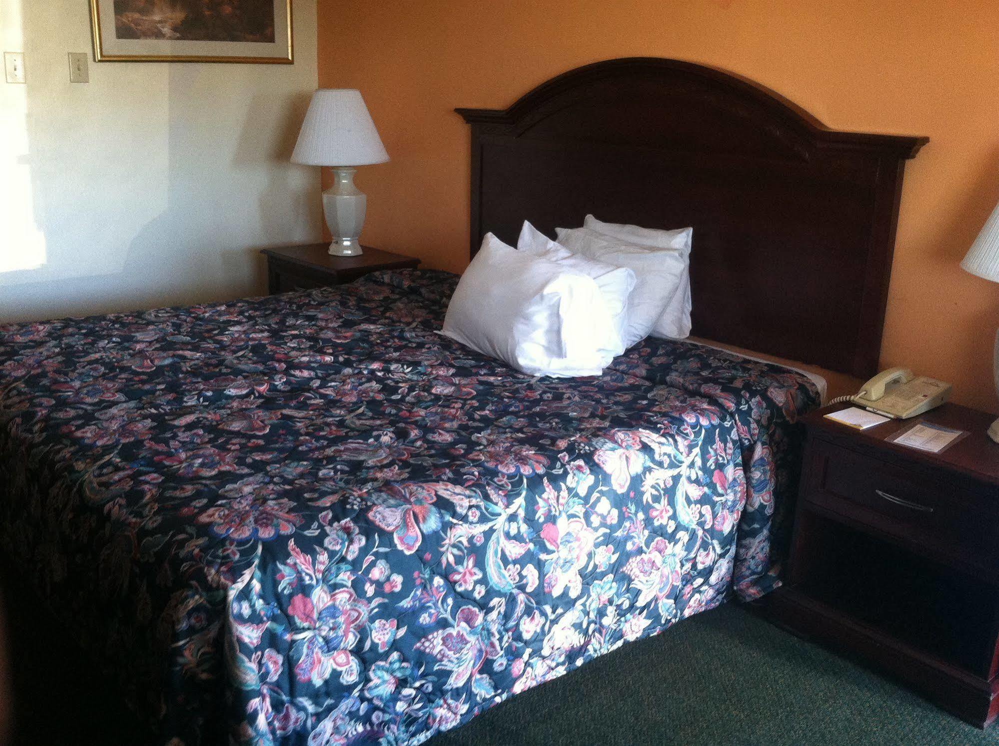 Motel 6 Calera Dış mekan fotoğraf