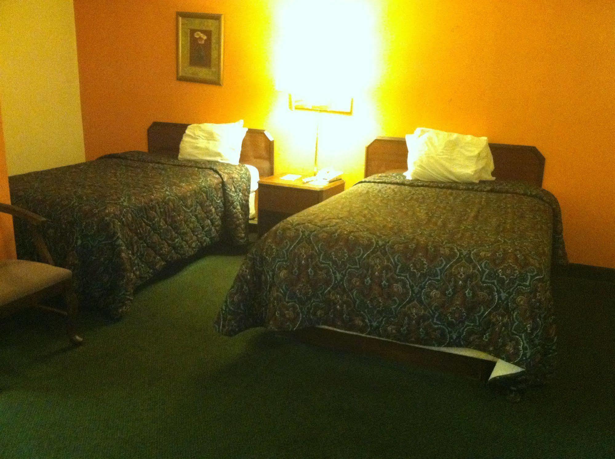 Motel 6 Calera Dış mekan fotoğraf
