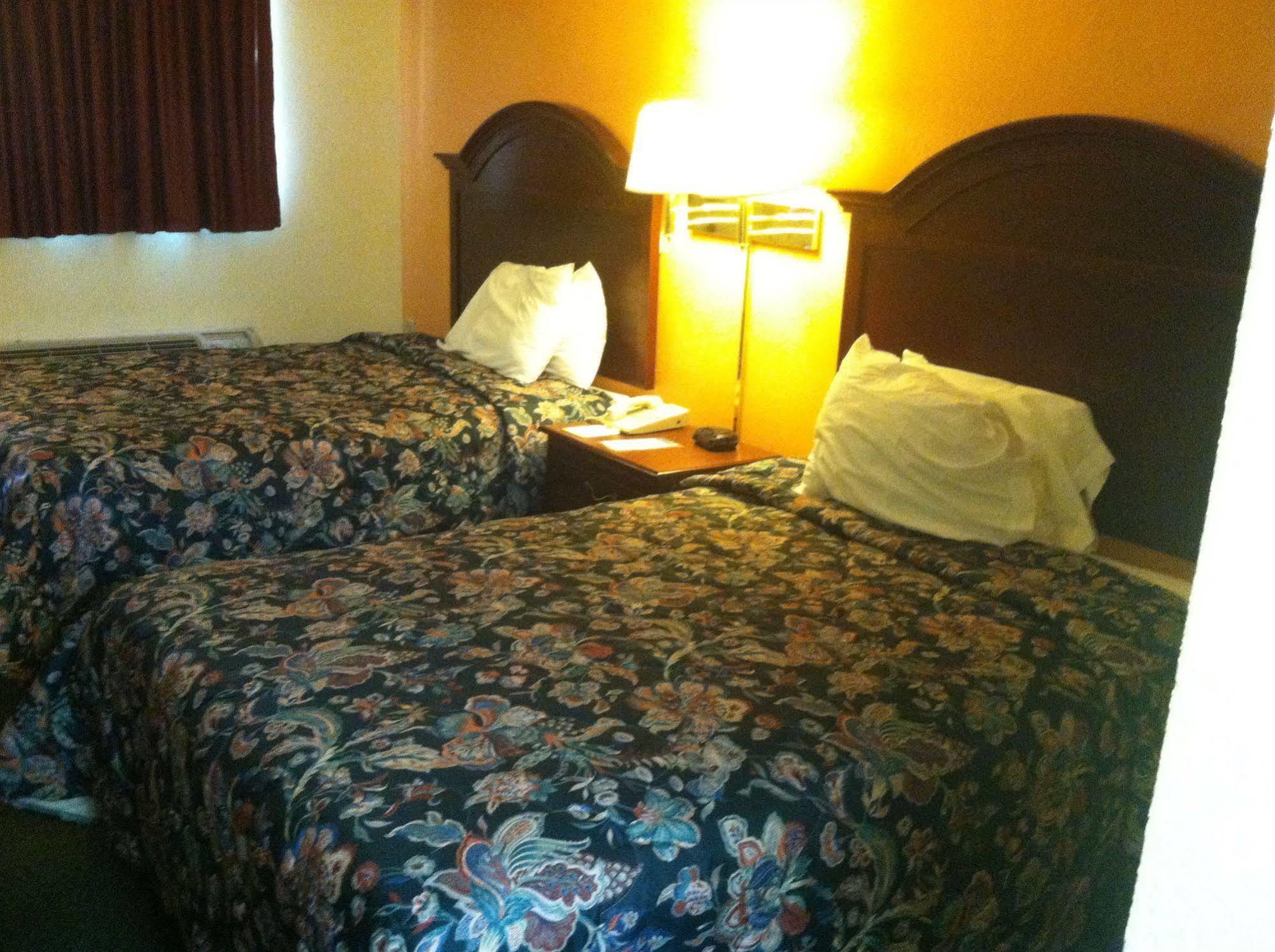 Motel 6 Calera Dış mekan fotoğraf